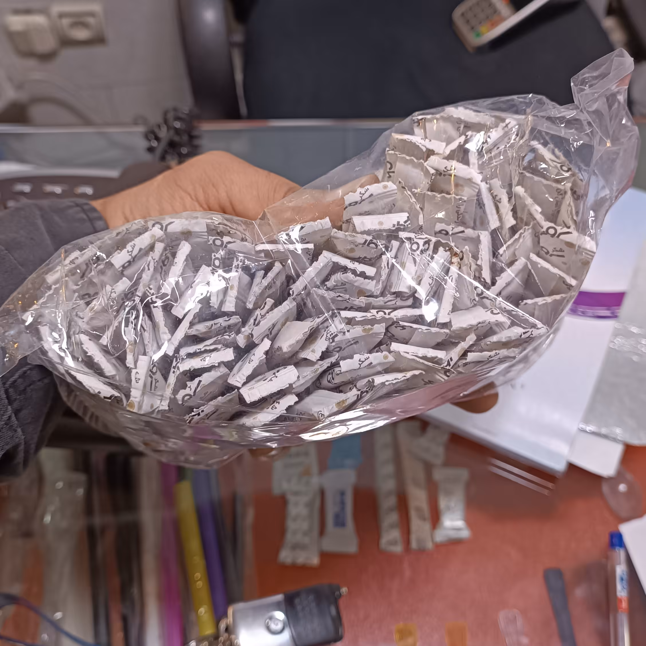 شکر قهوه ای تک نفره کارتن 1000 عددی