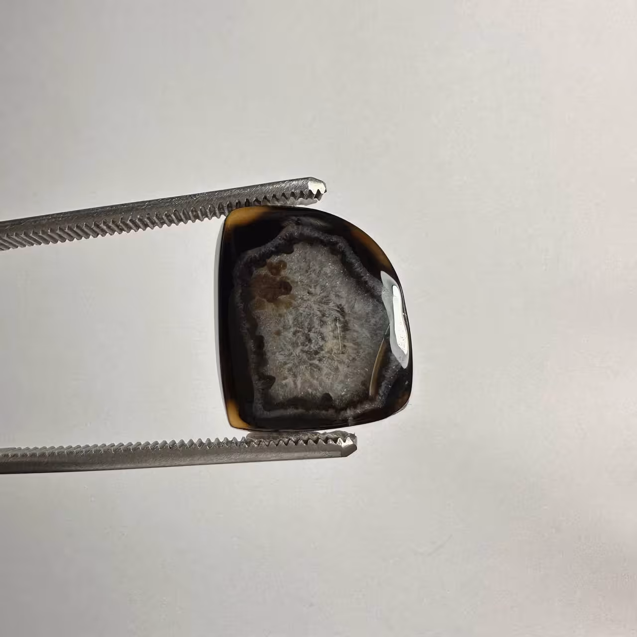 نگین اونیکس سیاه طبیعی 235098