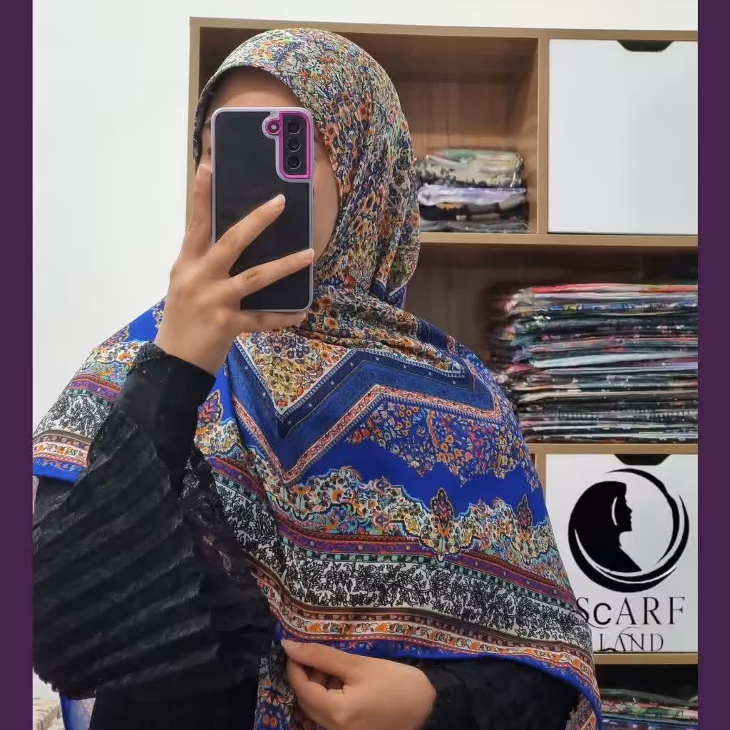 روسری طرح حوض گل وارداتی جنس حریر نخ سایز 135سانت ارسال به سراسر کشور دور دست دوز