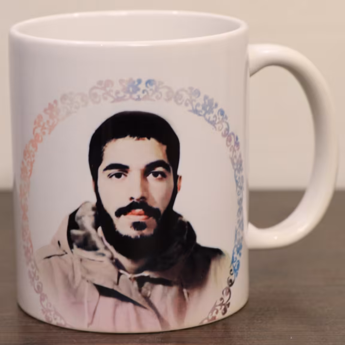 ماگ و لیوان شهید ابراهیم هادی سفید چاپ با کیفیت سابلیمیشن روی ماگ(طرح دلخواه شما هم چاپ میشود)