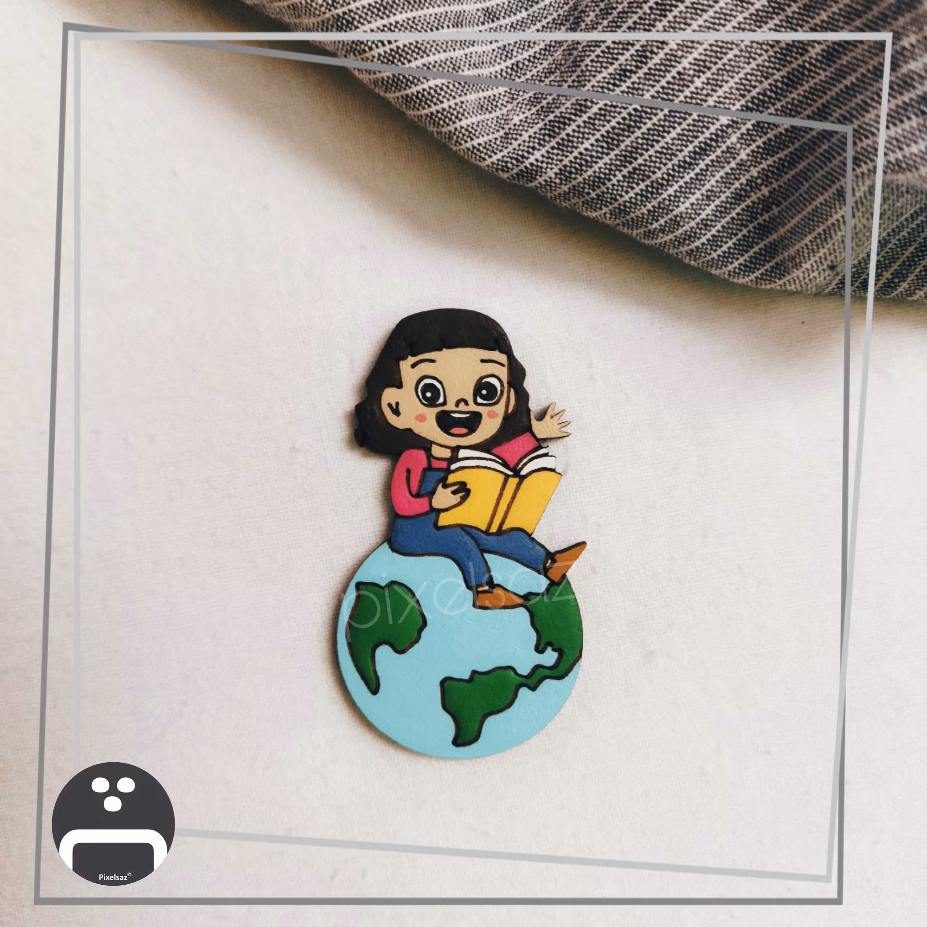 پیکسل ، مگنت ، استیکر طرح دانش آموز وکره زمین پیکسل ساز،جنس چوبی و نقاشی شده،سایز5سانت