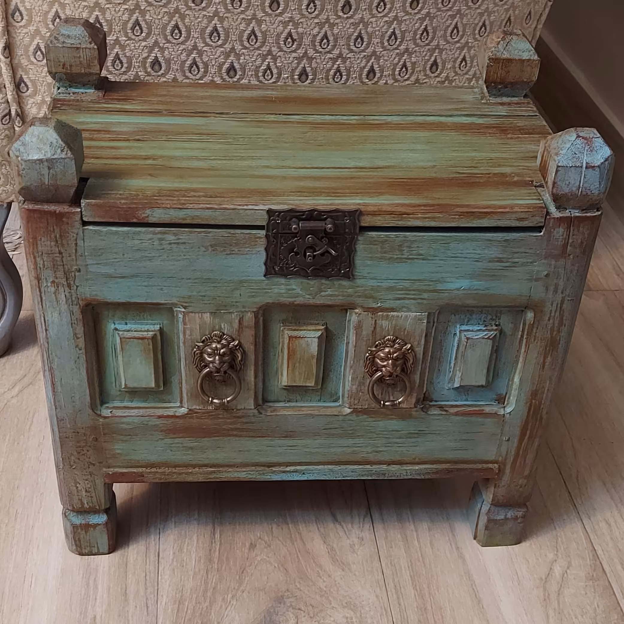 صندوق چوبی پتینه شده، کاردست، سبک قدیمی و سنتی، در هیچ فروشگاهی مانند اینکار پیدانمیکنید 