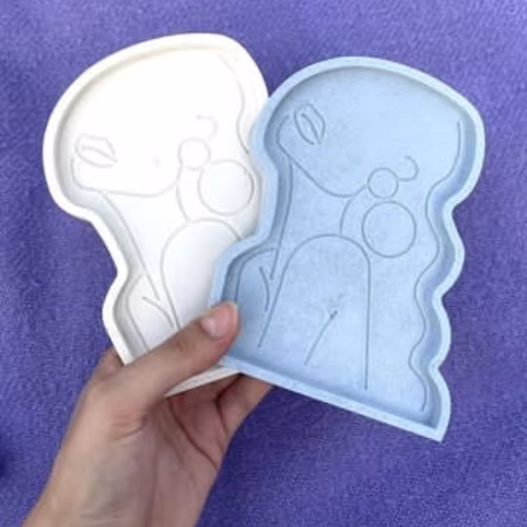 اکسسوری بتنی طرح دختر 