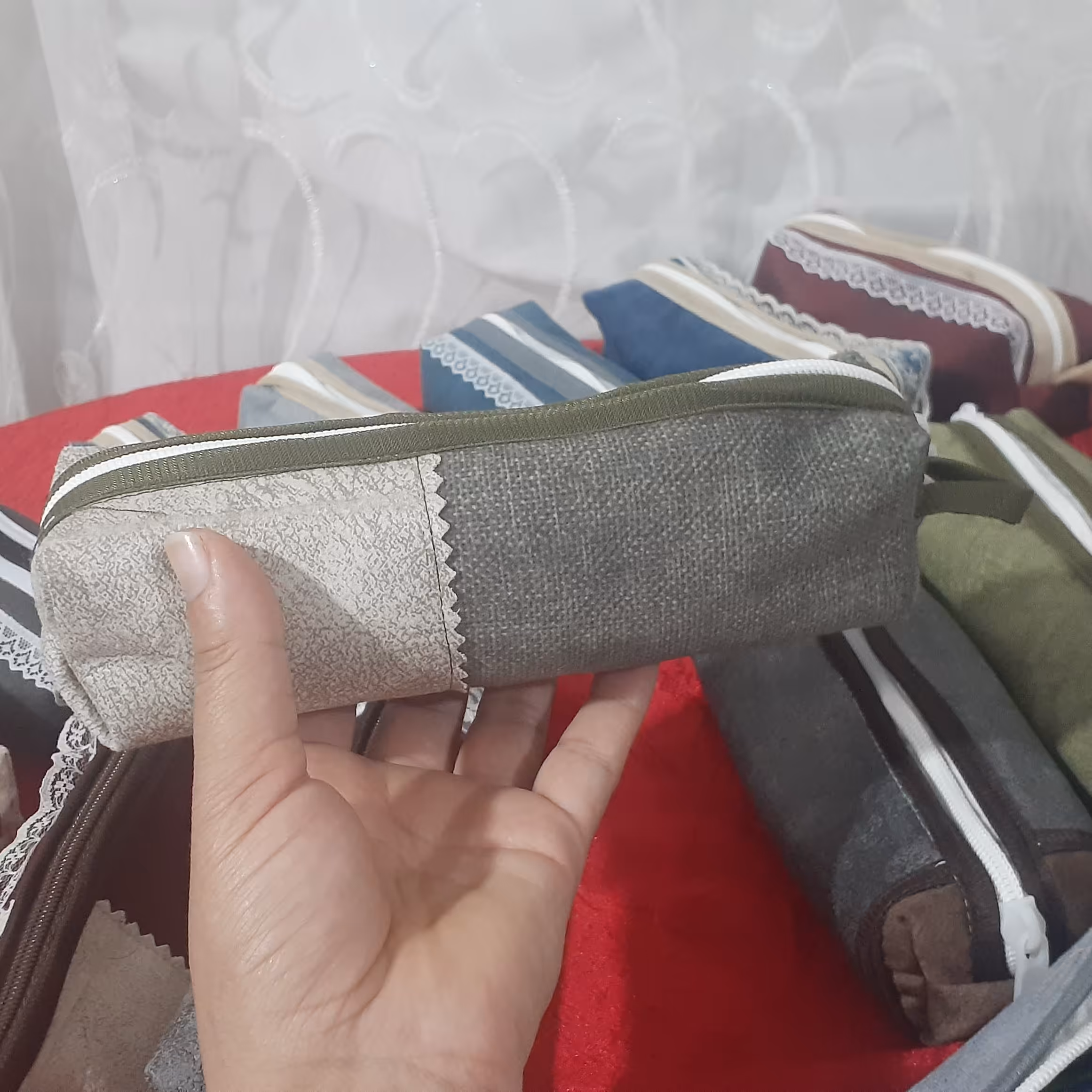 جامدادی زیباوجادار