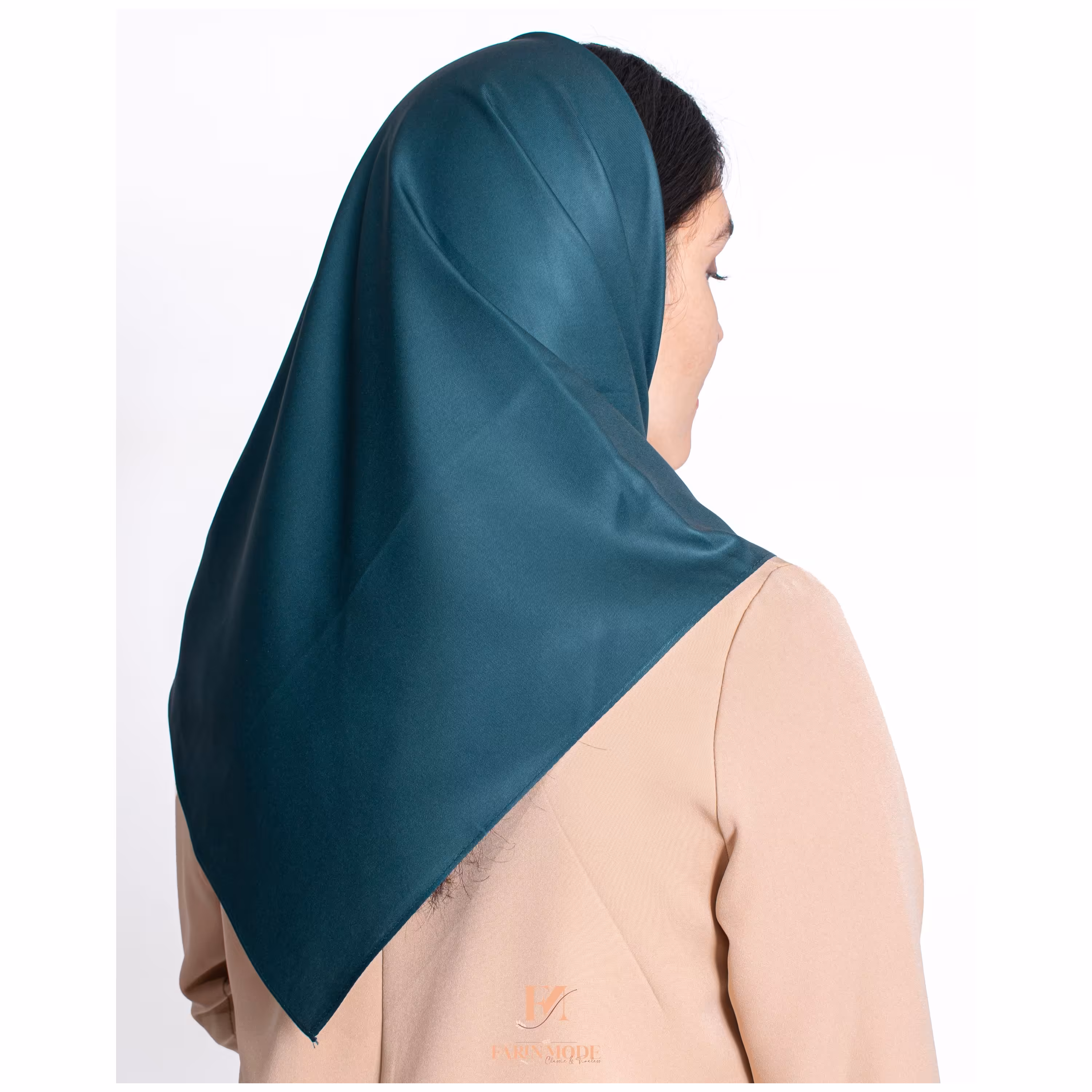 روسری ابریشم توییل سایز کوچک ابعاد 70در70 سانتیمتر 9012