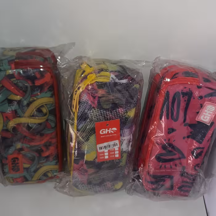 جامدادی پارچه ای سه زیپ طرح اسپرت جادار