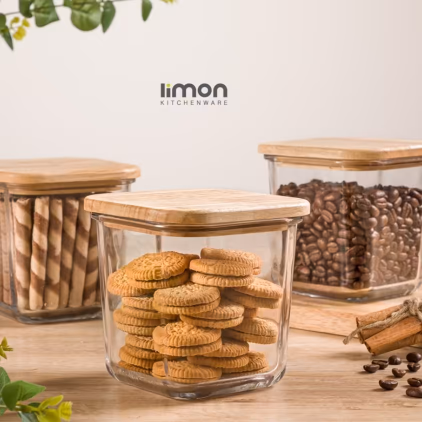 ظرف شیشه ای مربع 860 میلی لیتری درب چوبی لیمون(1عددی)
