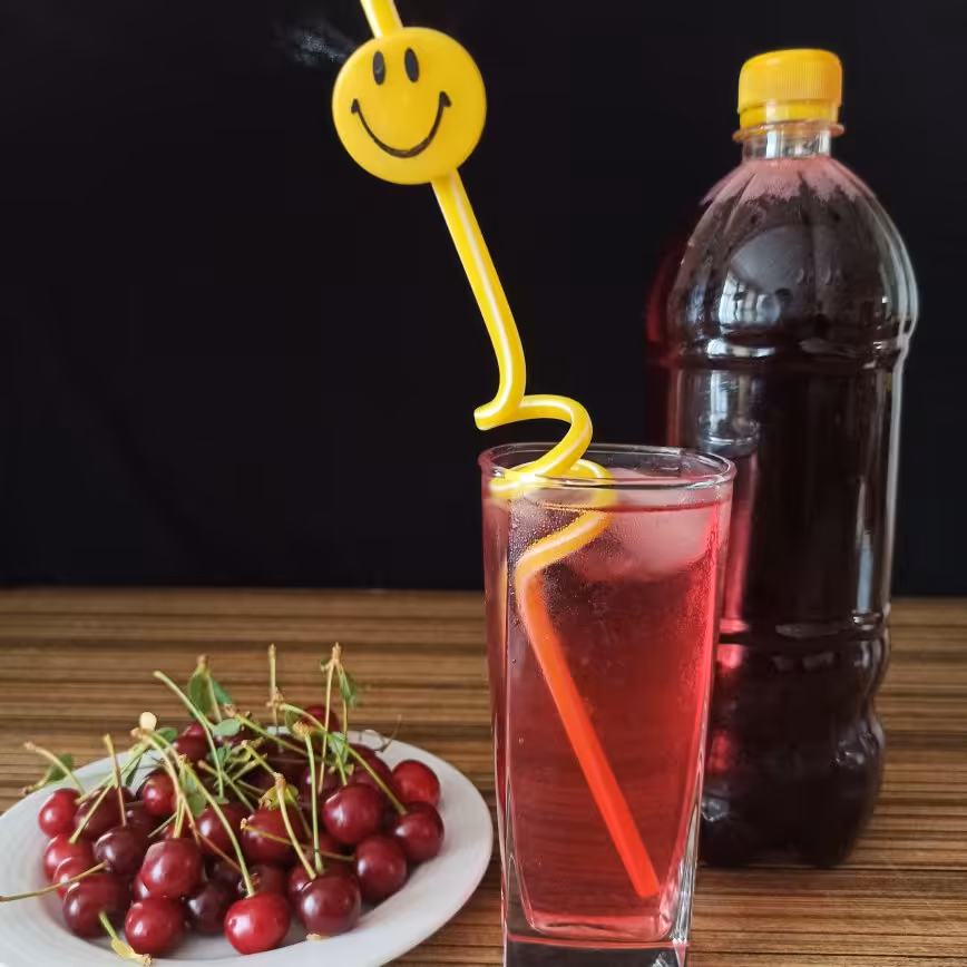 شربت خانگی و غلیظ شده آلبالو (2700)