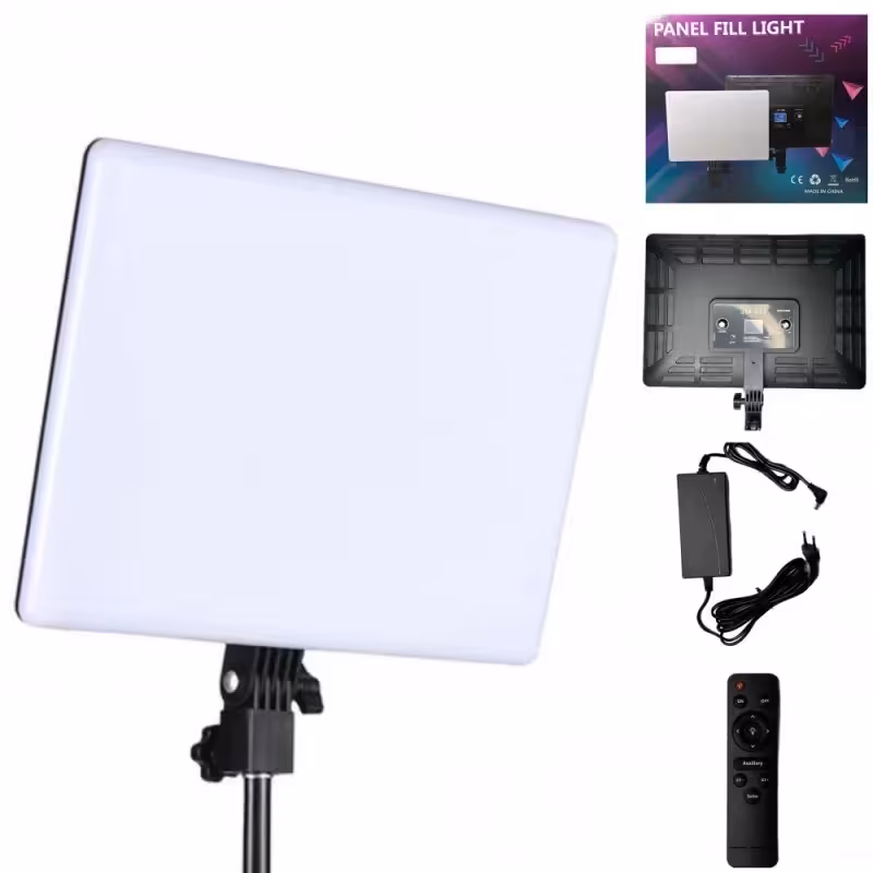 پنل نور ZEUS مدل BK-880 96W همراه با سه پایه 801