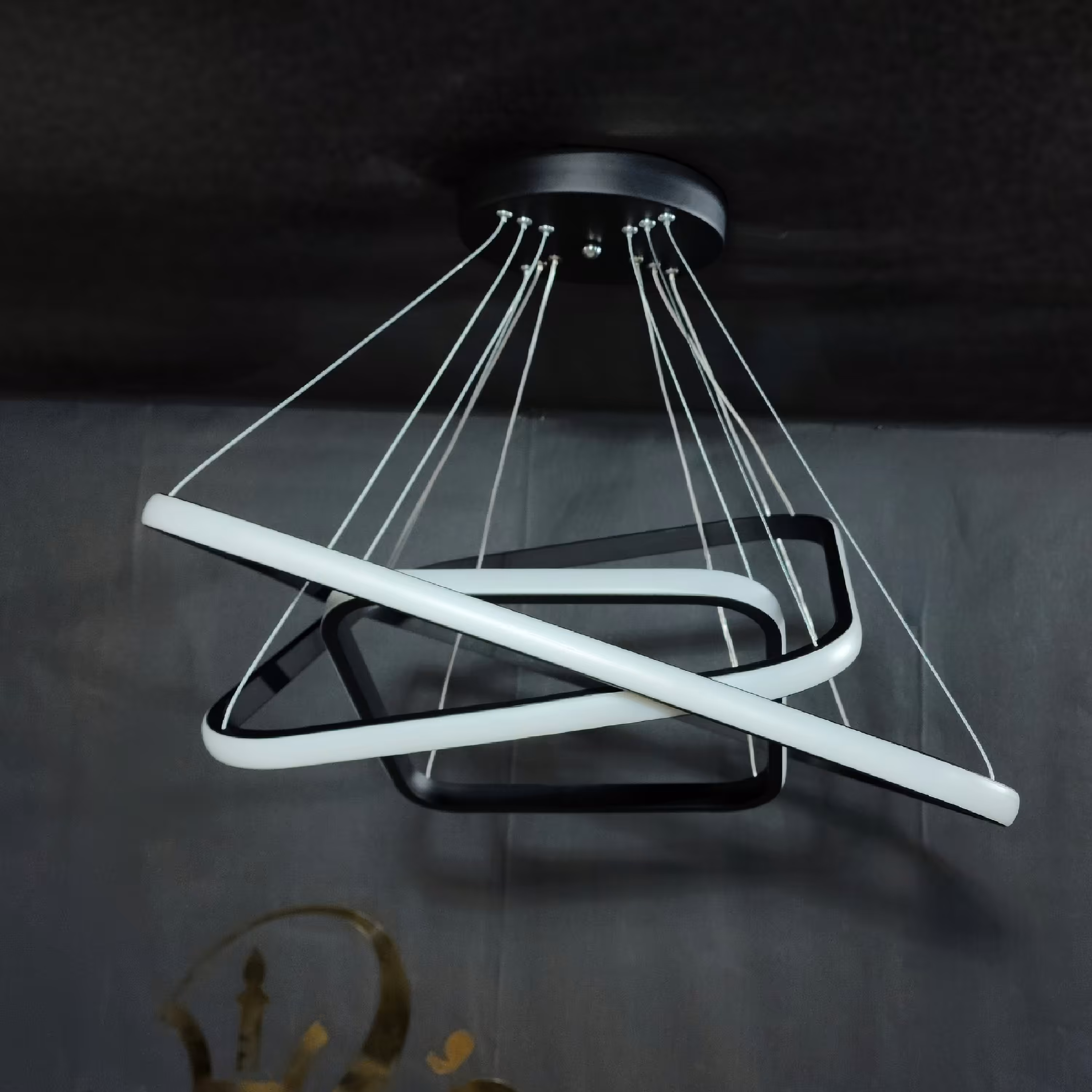 لوستر مدرن مربع 3 طبقه چهار حالته دارای ریموت کنترل دیمردار و اپلیکیشن موبایل