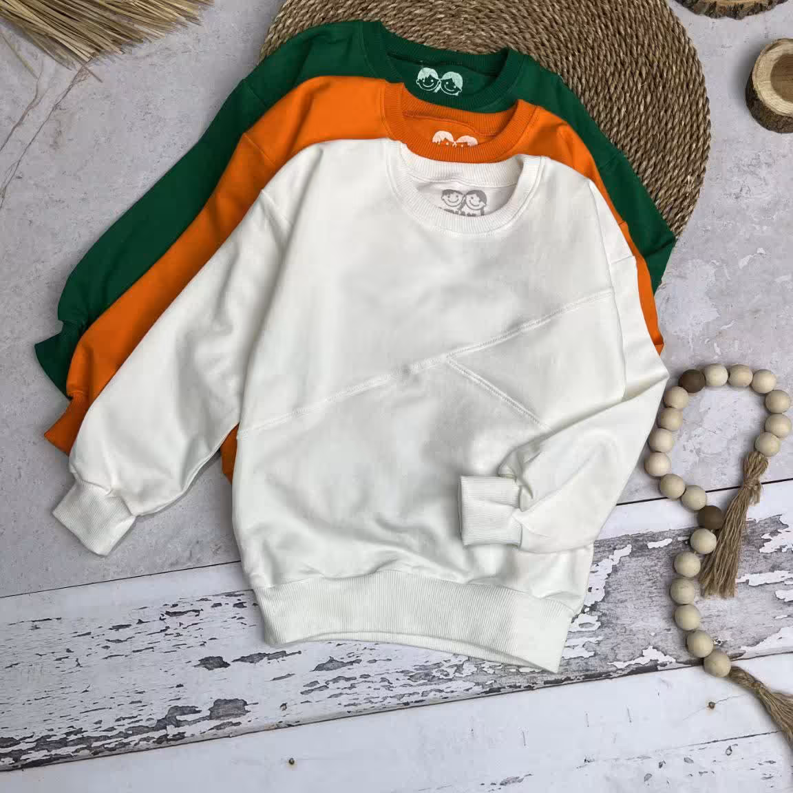 بلوز پسرانه و دخترانه سایزو40و45و50و55جنس پنبه دورس در 6رنگ زیبا 