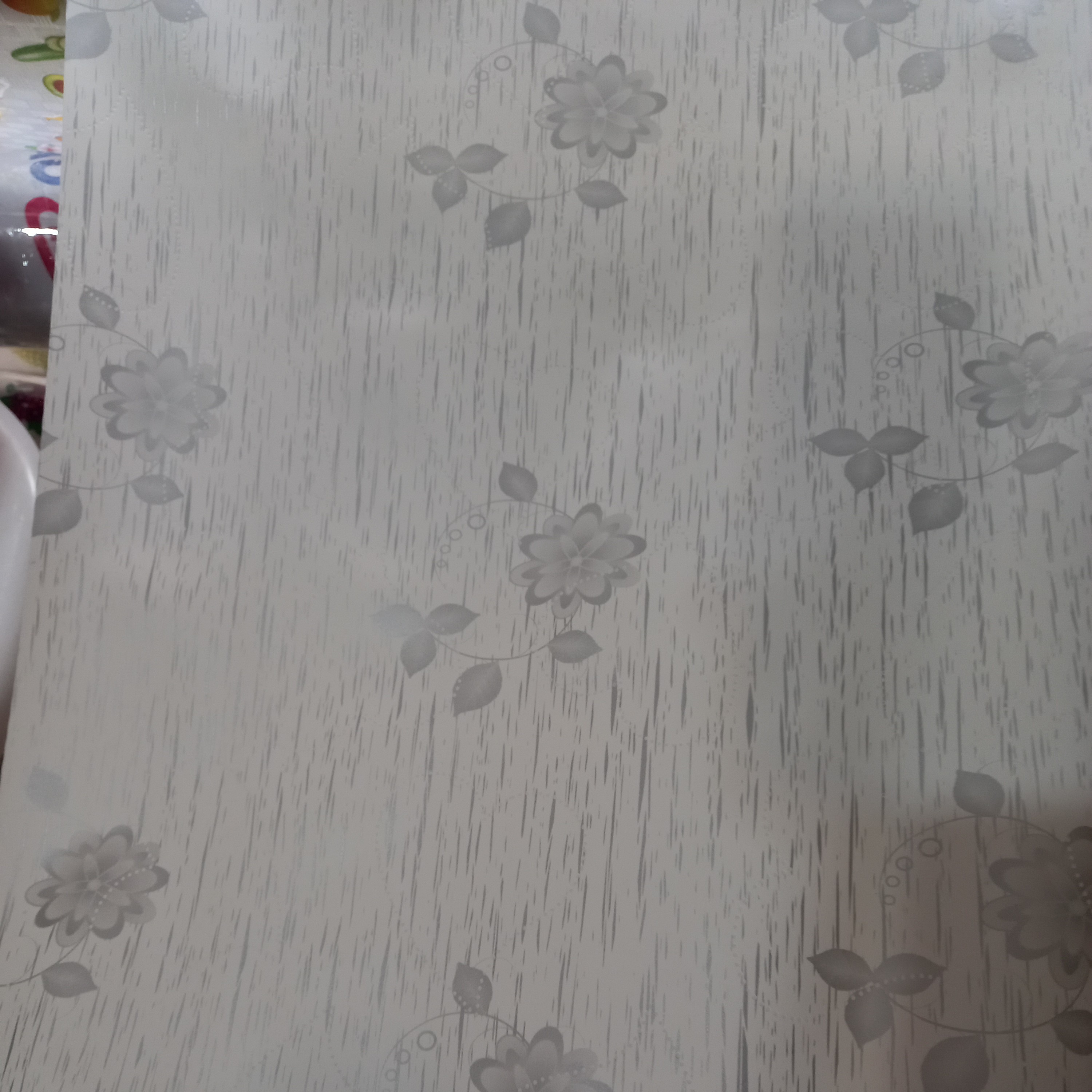 کفپوش سفید طوسی تو کابینتی