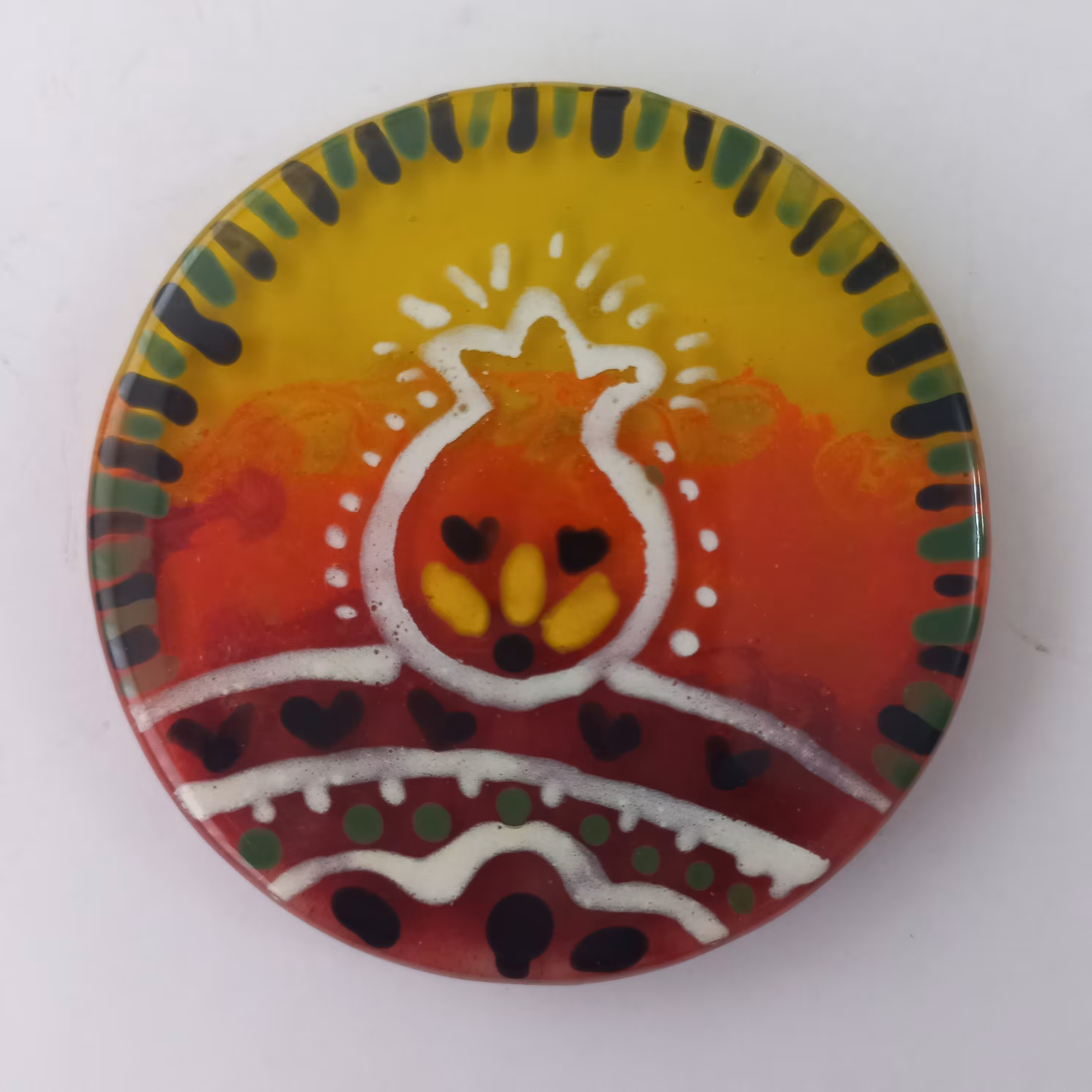 مگنت دستساز شیشه ای  انار زمینه نارنجی از مجموعه سنتی