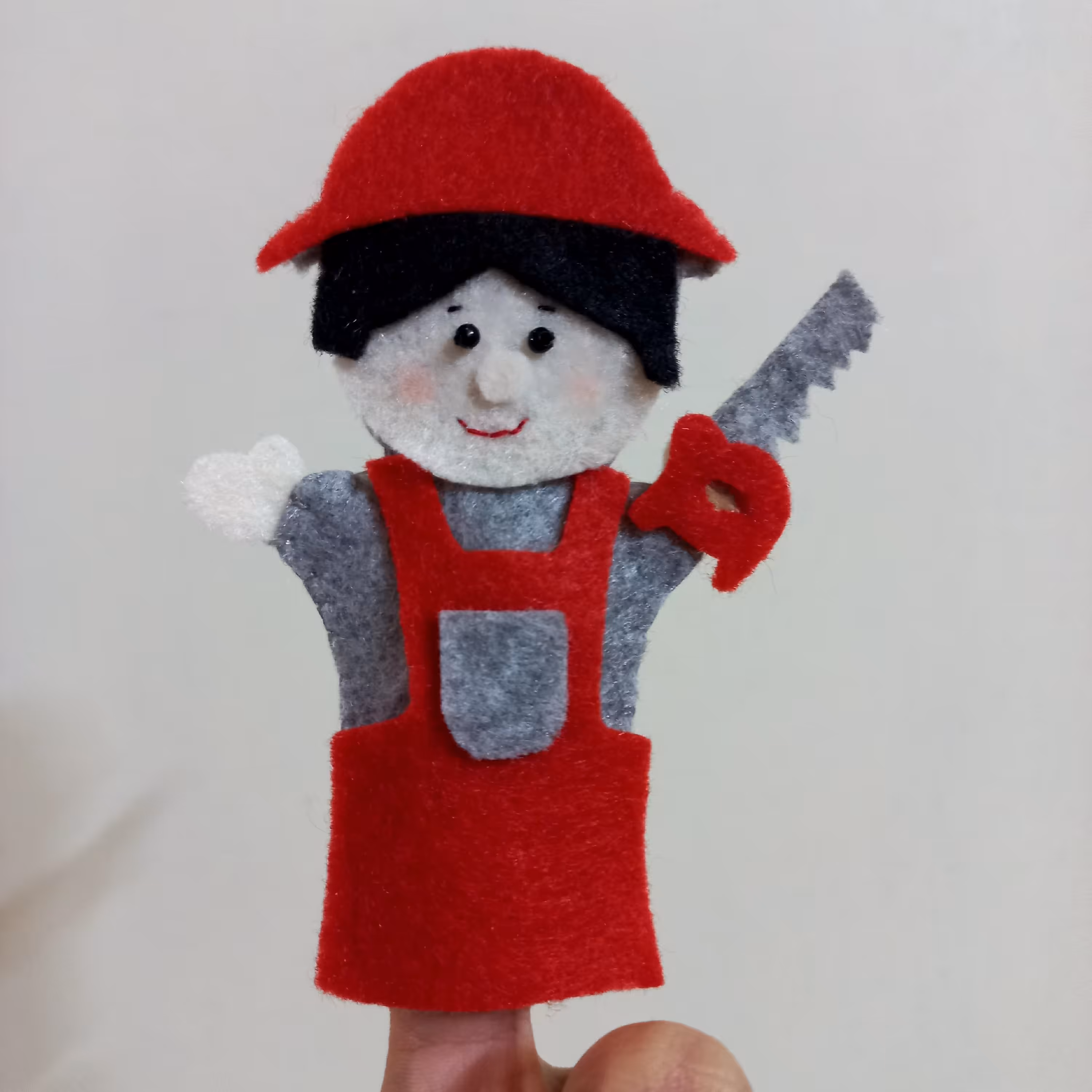 عروسک انگشتی نجار نمدی،مناسب آموزش درس تشدید کلاس اول ابتدایی و آموزش مشاغل دبیران مهدکودک