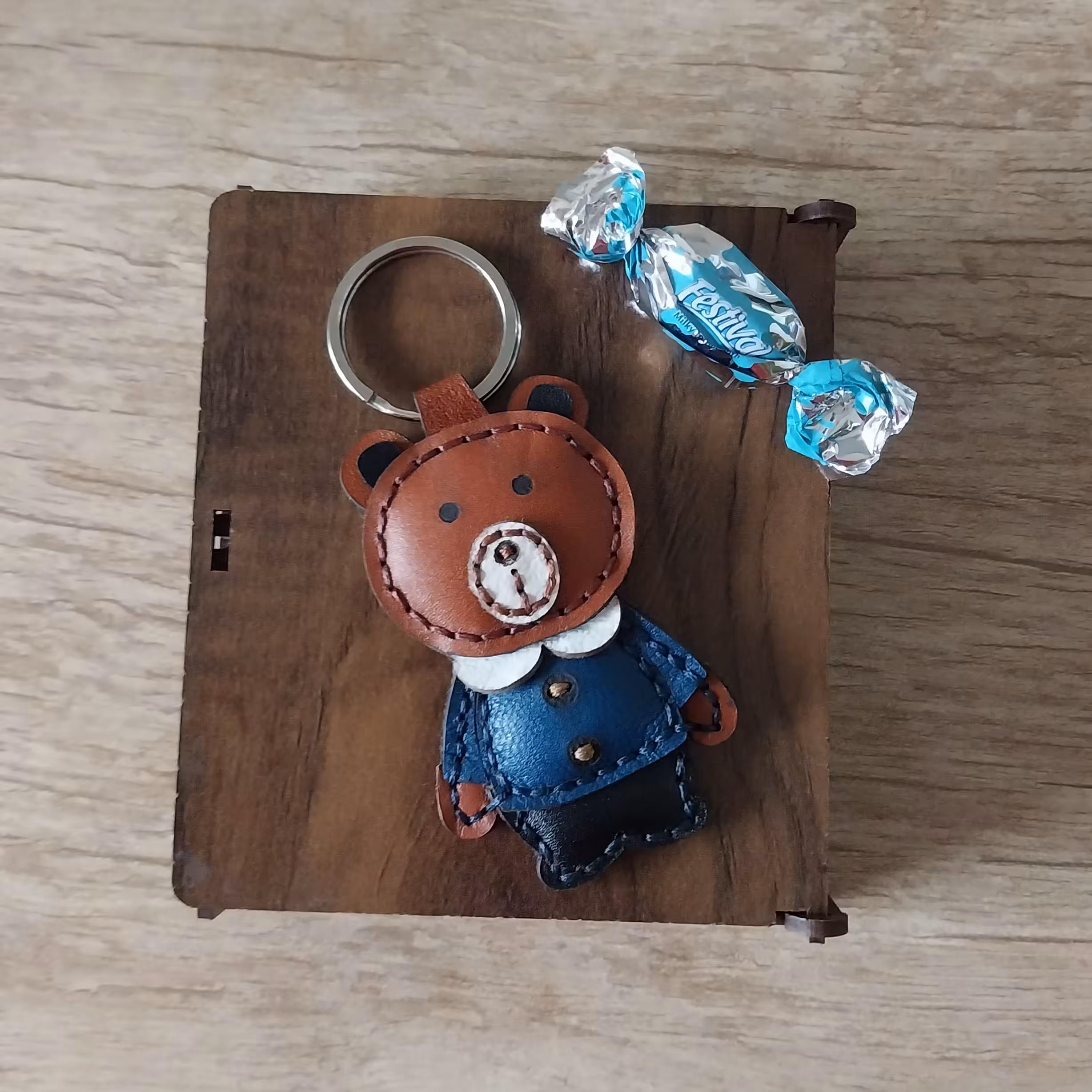 جا کلیدی چرمی طرح خرسی  با چرم طبیعی 