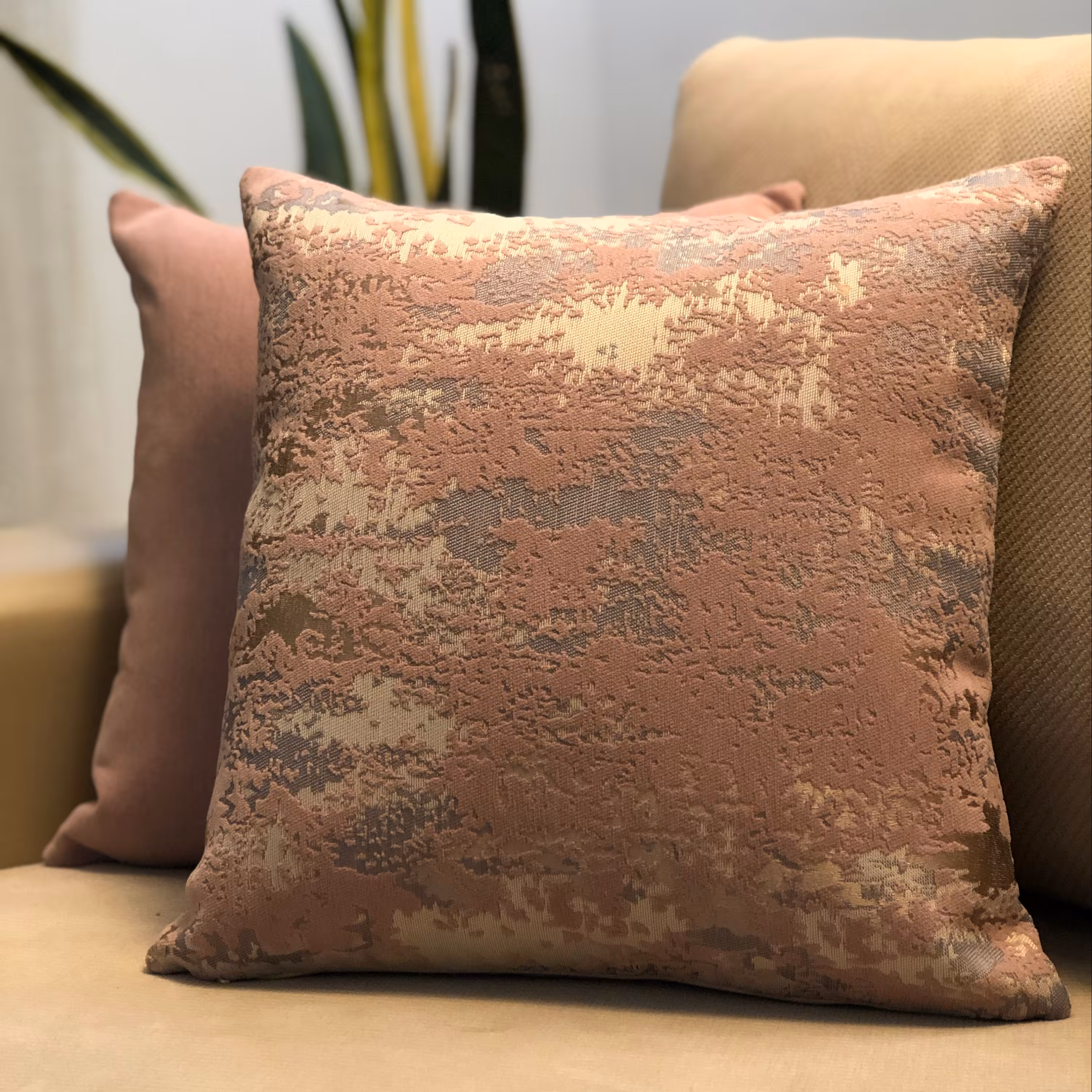 کاور کوسن صورتی طوسی