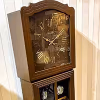 ساعت ایستاده ویترینی