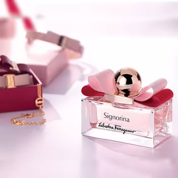 عطر  سیگنورینا  Salvatore Ferragamo Signorina  خلوص 100 درصد 