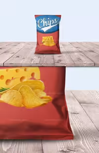 طرح لایه باز موکاپ بسته بندی چیپس سیب زمینی روز میز چوبی - گرافیک با طعم تربچه