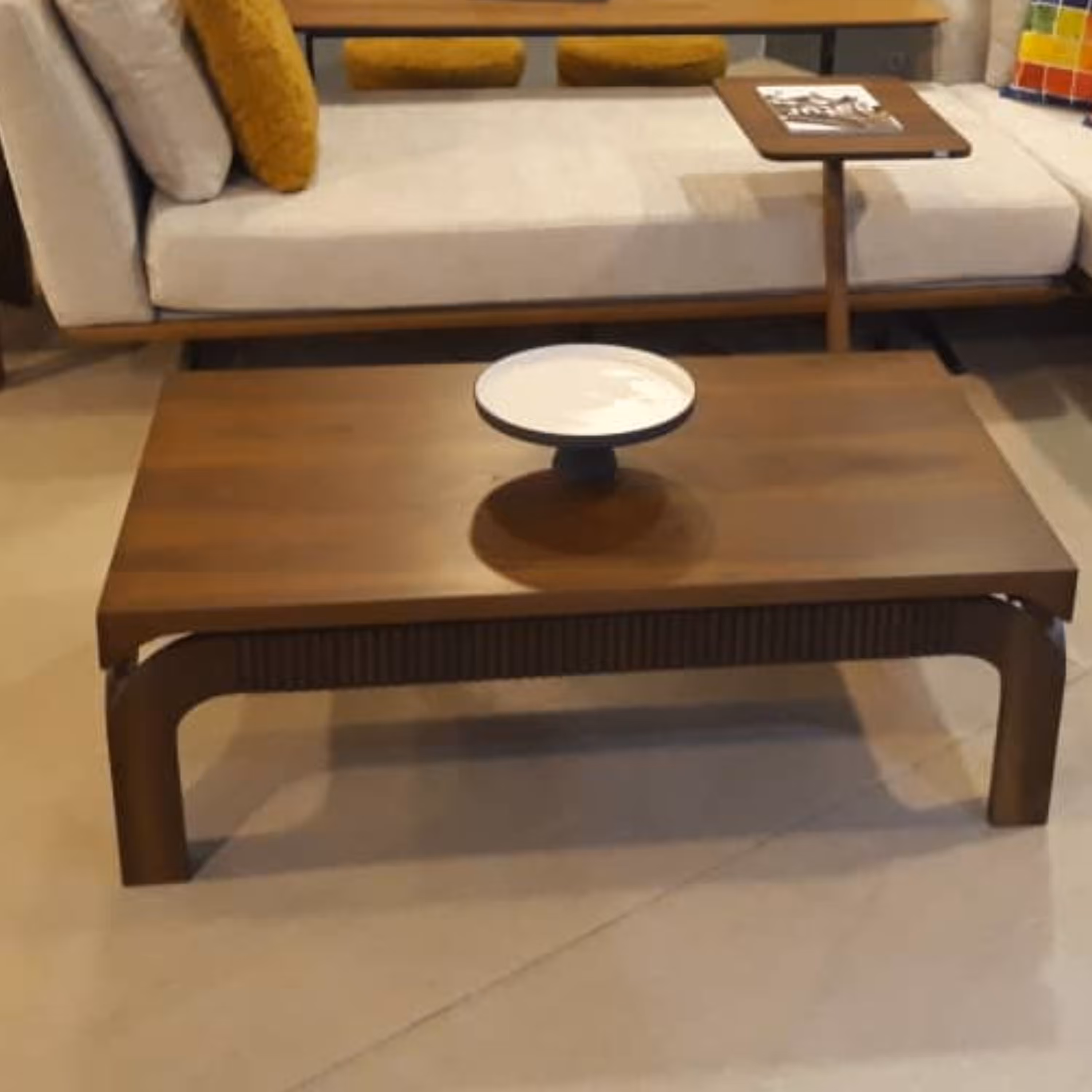 میزجلومبلی مدل چلسی