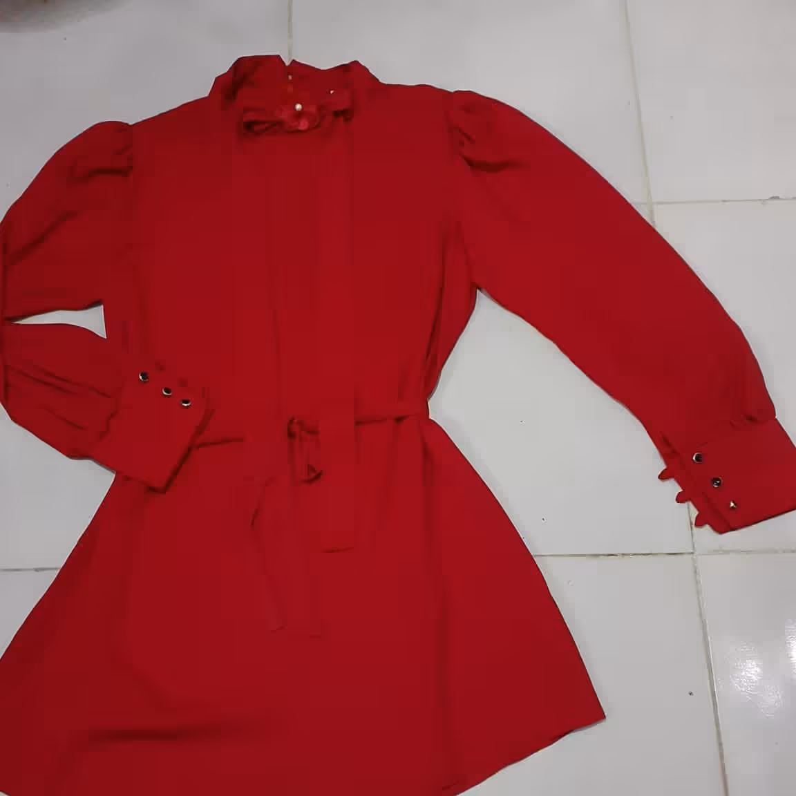 شومیز زنانه جنس کرپ حریر در دو رنگ در سه سایز