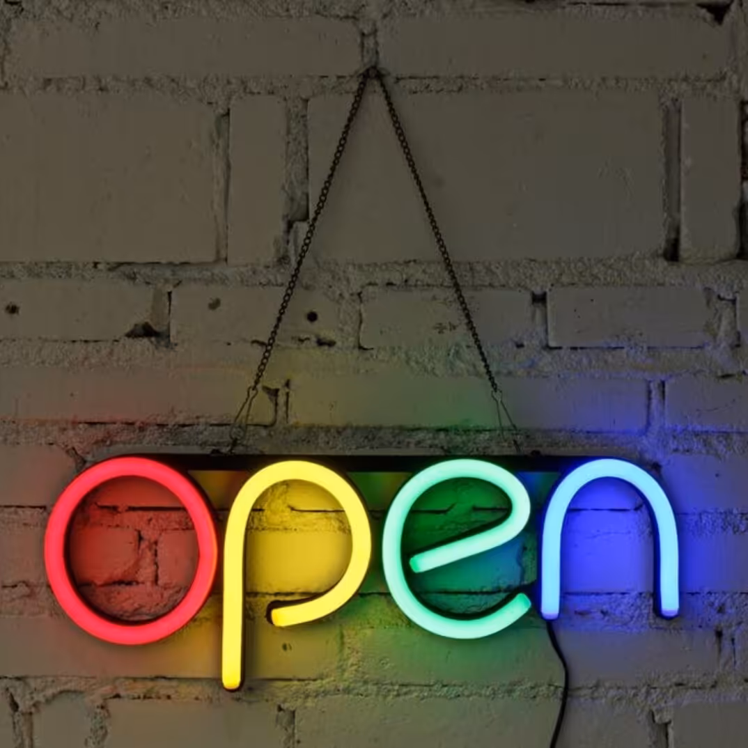 تابلو نئونopenبرای ورودی فروشگاه ها موجود در رنگ بندی های مختلف عرضه به همراه آدابتور