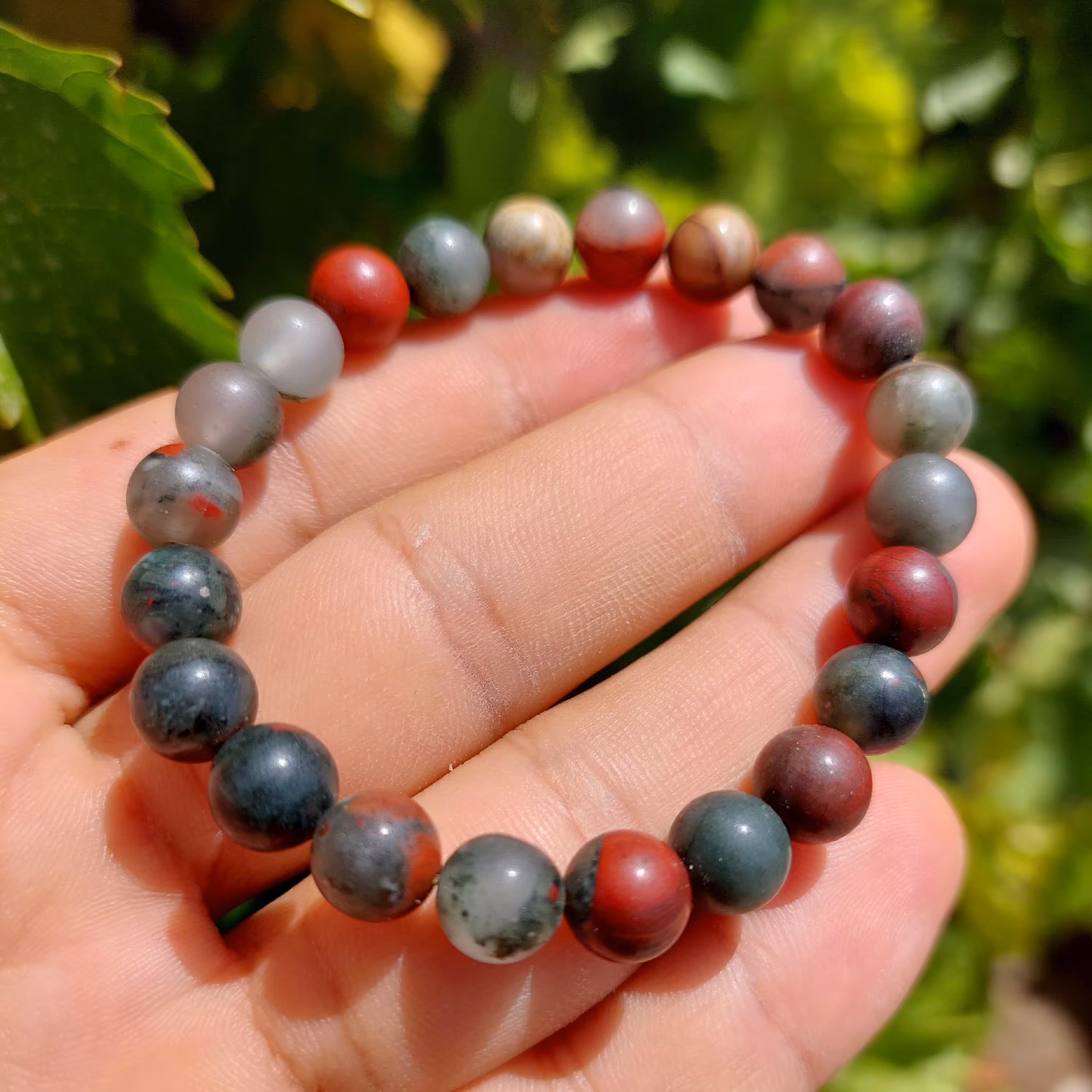 دستبند سنگ خون