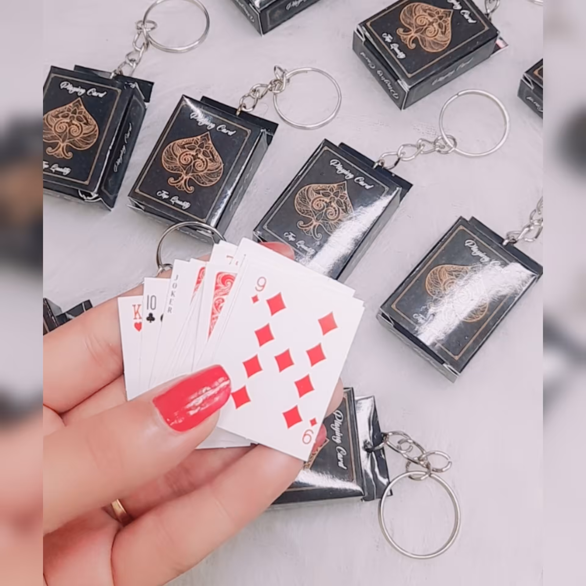 جاسوئیچی فانتزی 