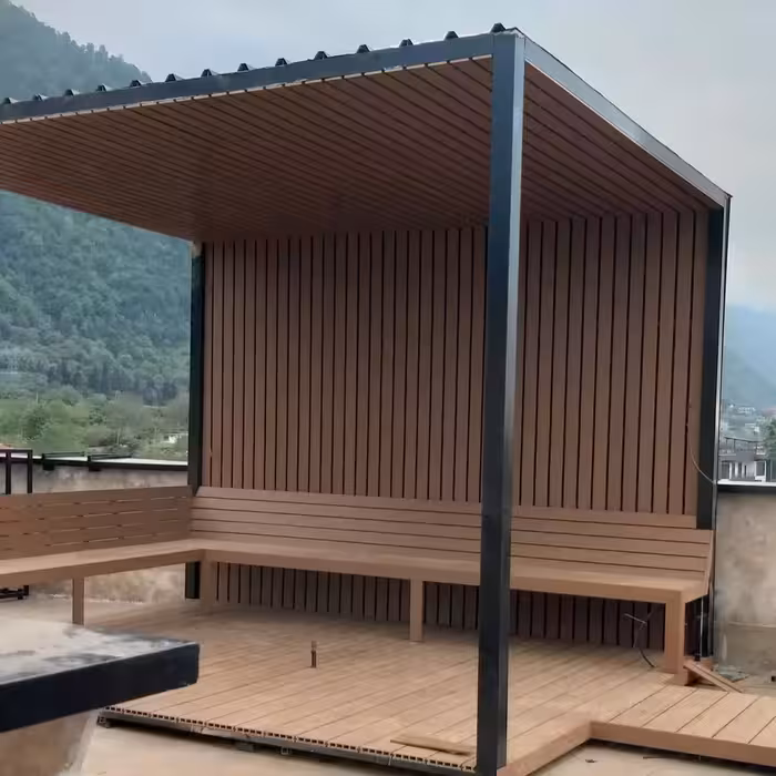 آلاچیق و سایبان چوب پلاست درابعاد پنج در پنج متر 