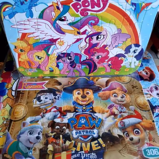 پازل 24 تکه پشت رنگ آمیزی.