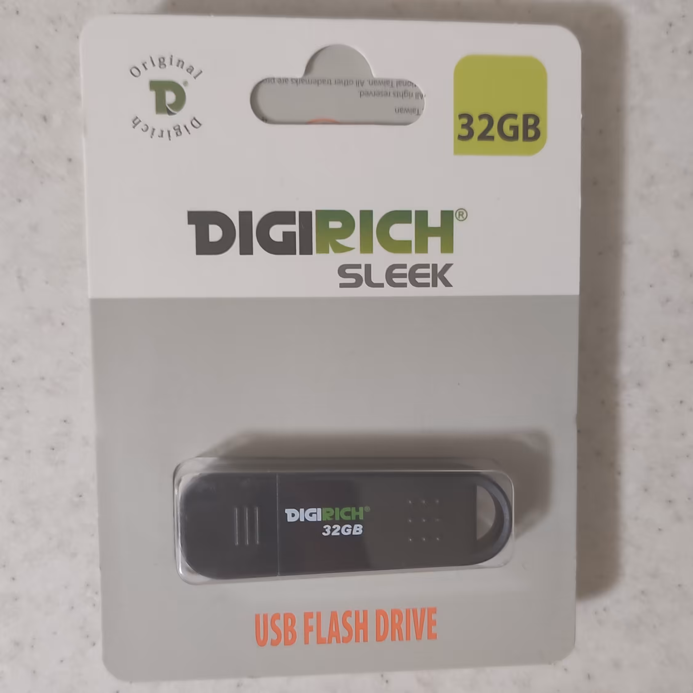 فلش مموری 32 گیگ  سرعت بالا 