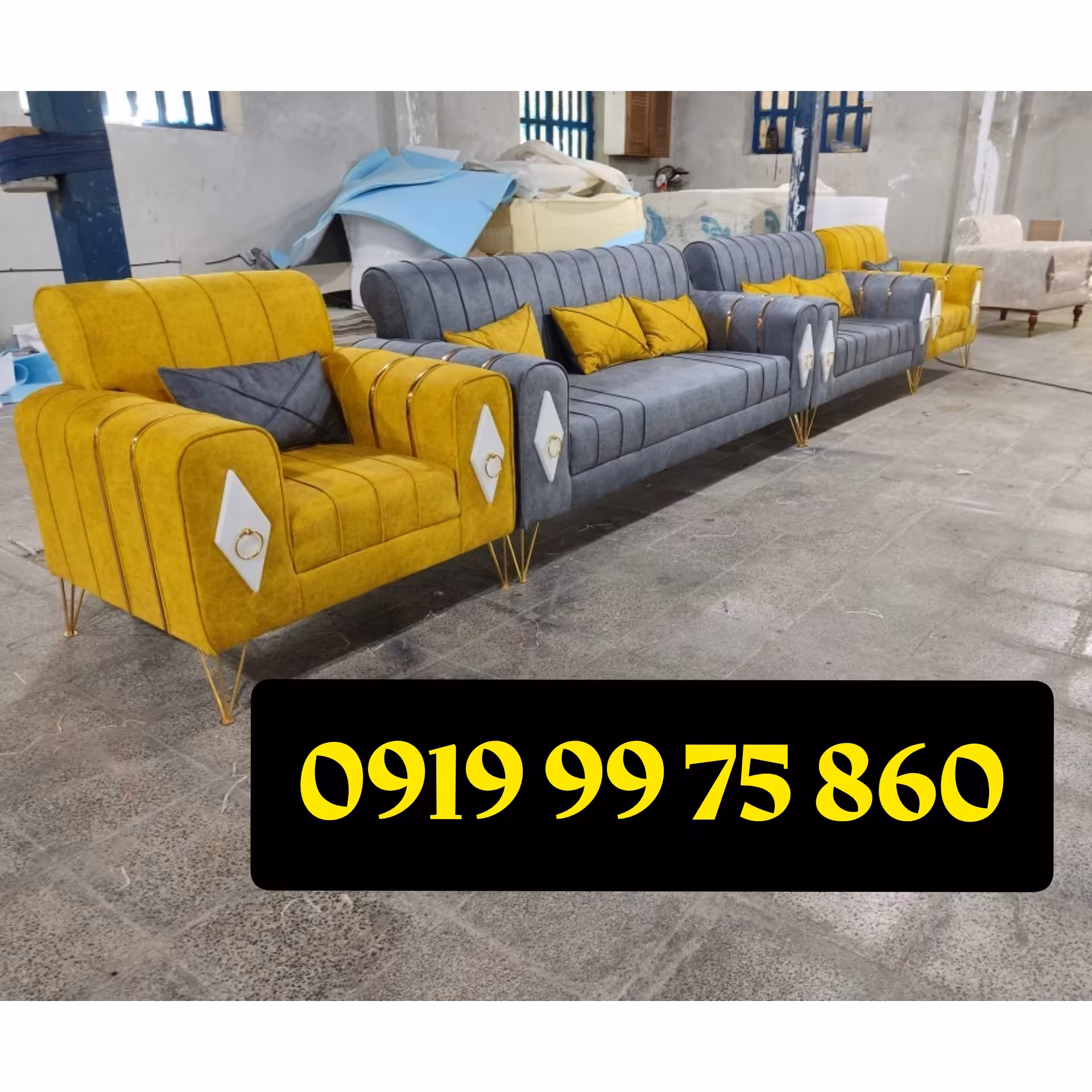 مبلمان مبل راحتی اسکارلت پایه فلزی 