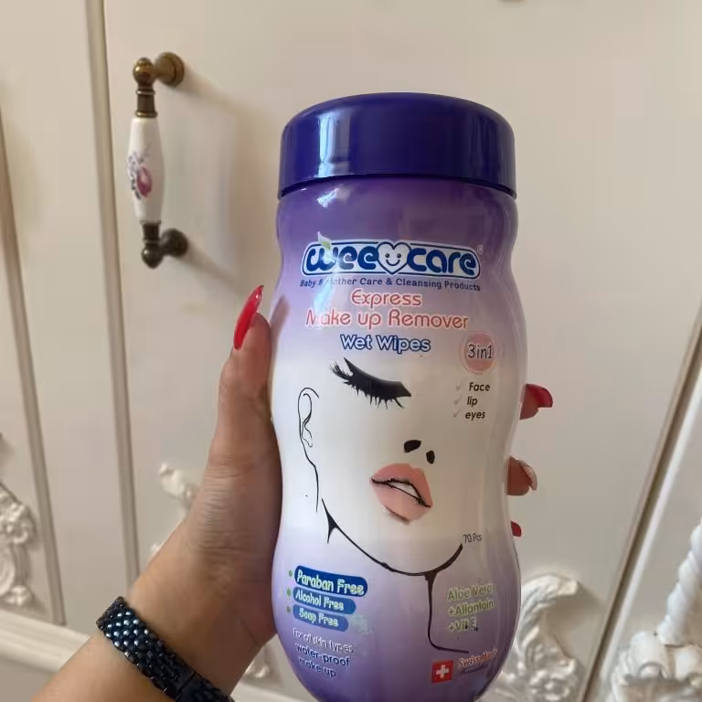 
دستمال مرطوب وی کر مدل 022 بسته 70 عددی

