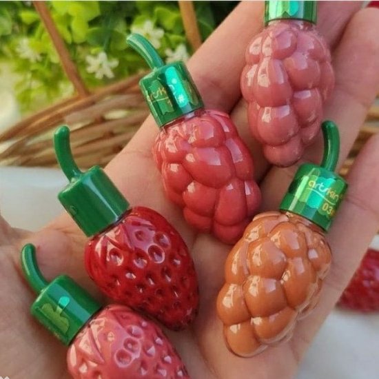رژلب مایع فانتزی توت فرنگی