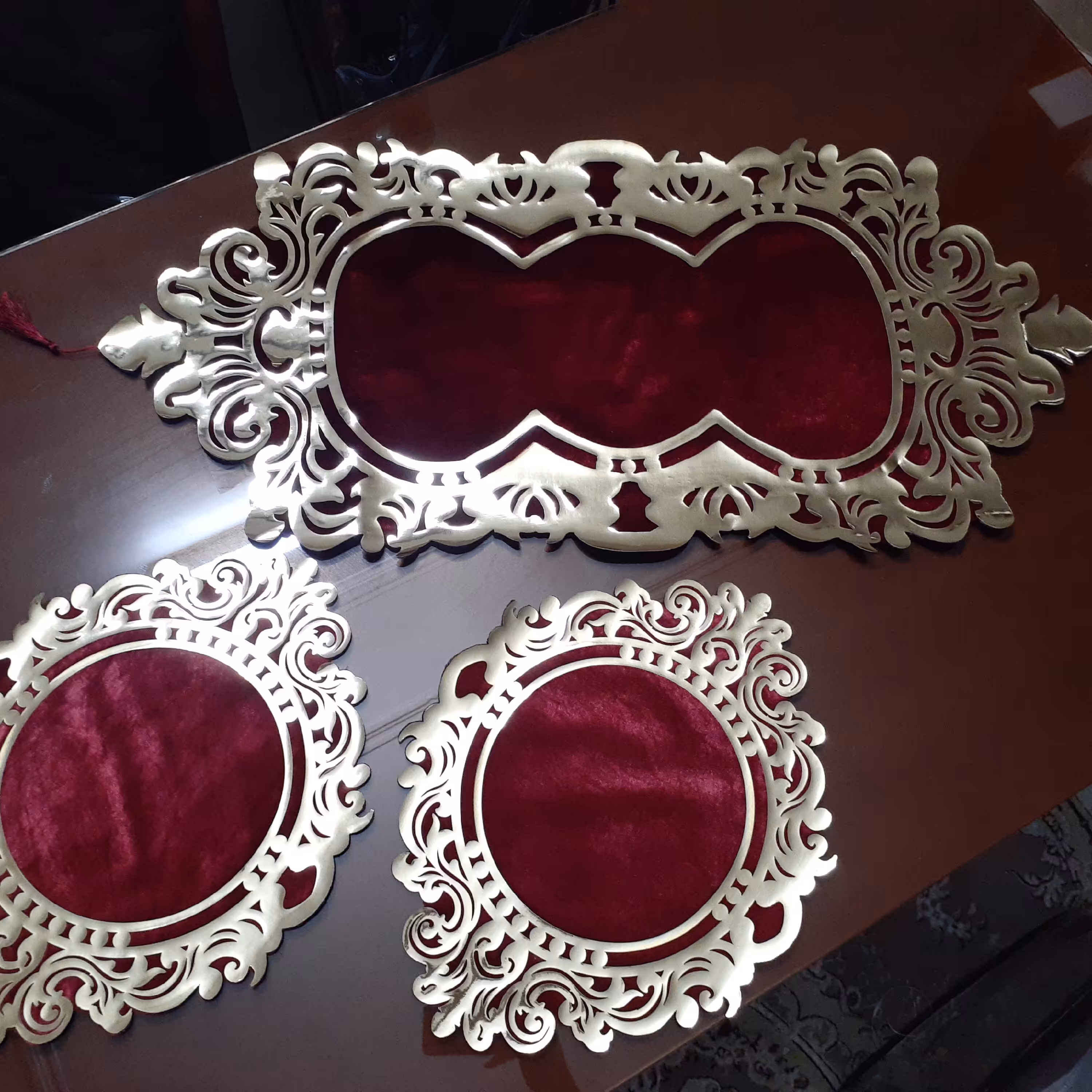 ست رومیزی طرح شعله