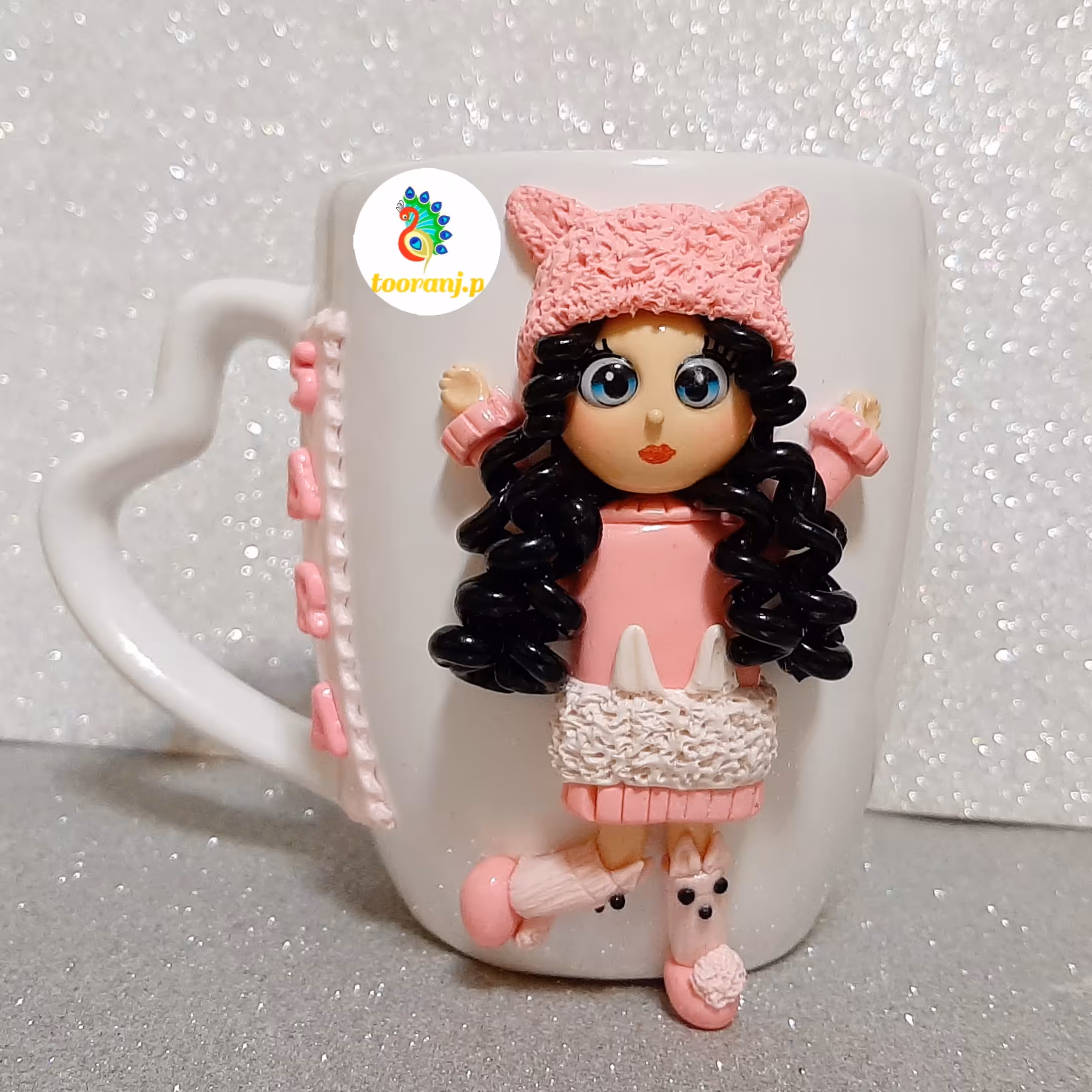 ماگ عروسکی دخترونه شاد صورتی کد 3