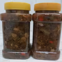 ترشی لیته گُل پری(بادمجان و سیر)بسته بندی 750 گرمی با طعم و مزه خاص