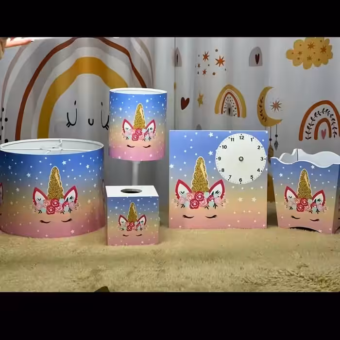 آباژور کودک بهمراه لوستر ساعت سطل زباله و جادستمال کاغذی کودک اکسسوری چاپی هیوادگالری کیفیت بالا