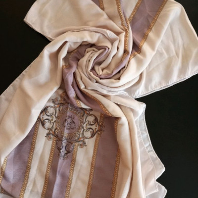 شال طرح دار