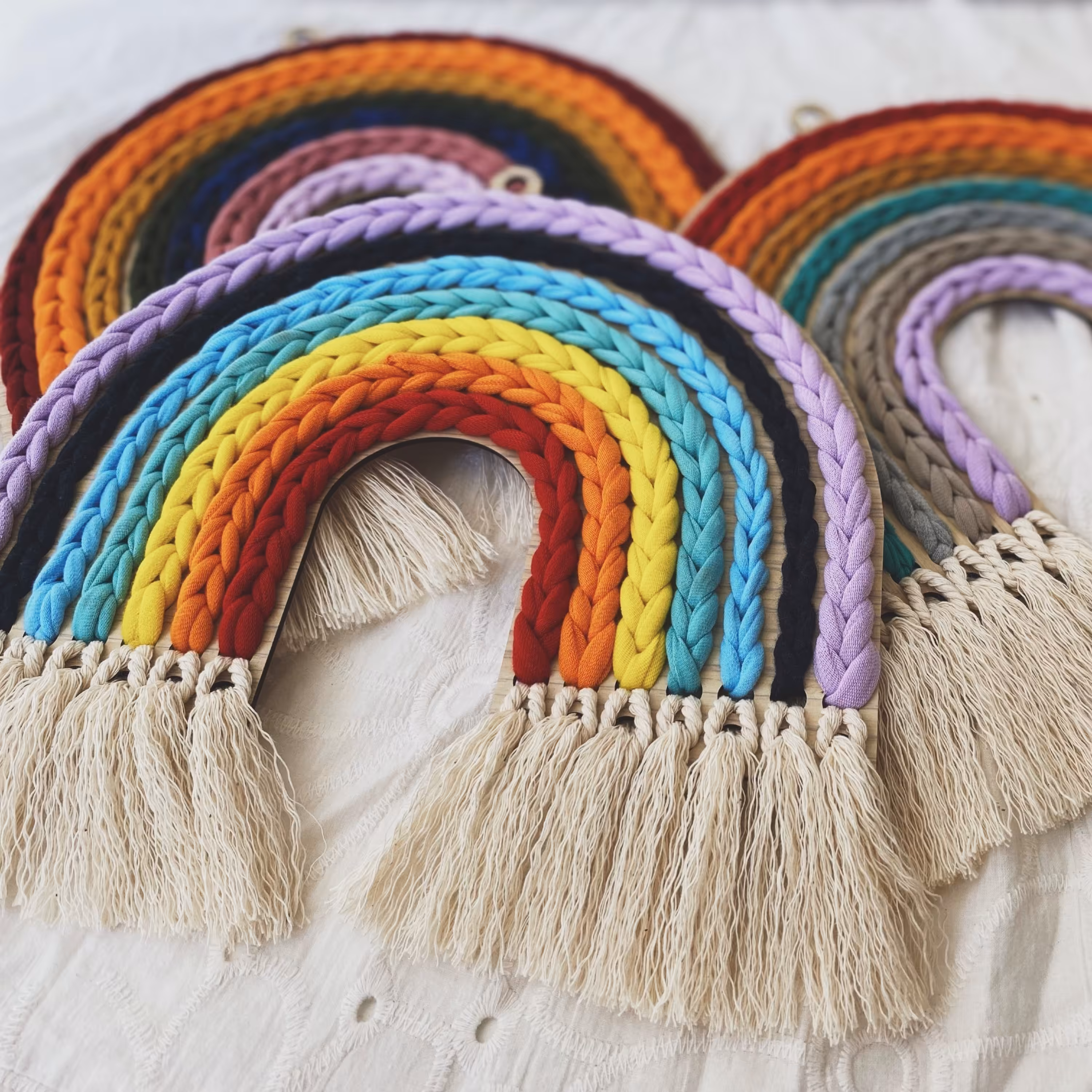 آویز دکوری رنگین کمان