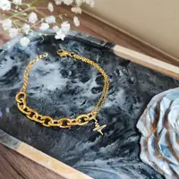 دستبند زنانه دخترانه استیل رنگ ثابت طلایی با آویز ضربان قلب مشابه طلا  شیک 