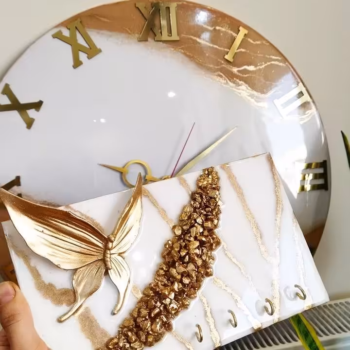 ساعت دیواری جذاب