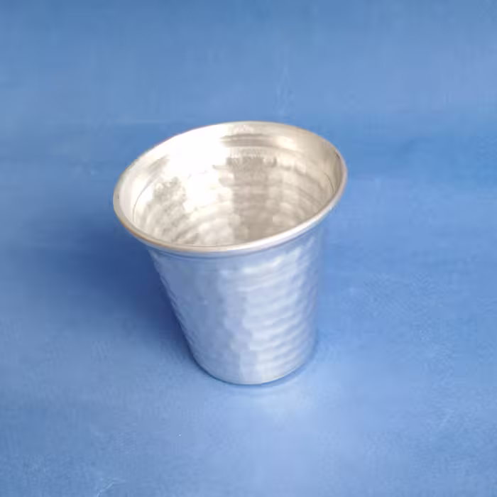 لیوان روحی چکشی  ارتفاع 10 سانت و دهنه 9 سانت
