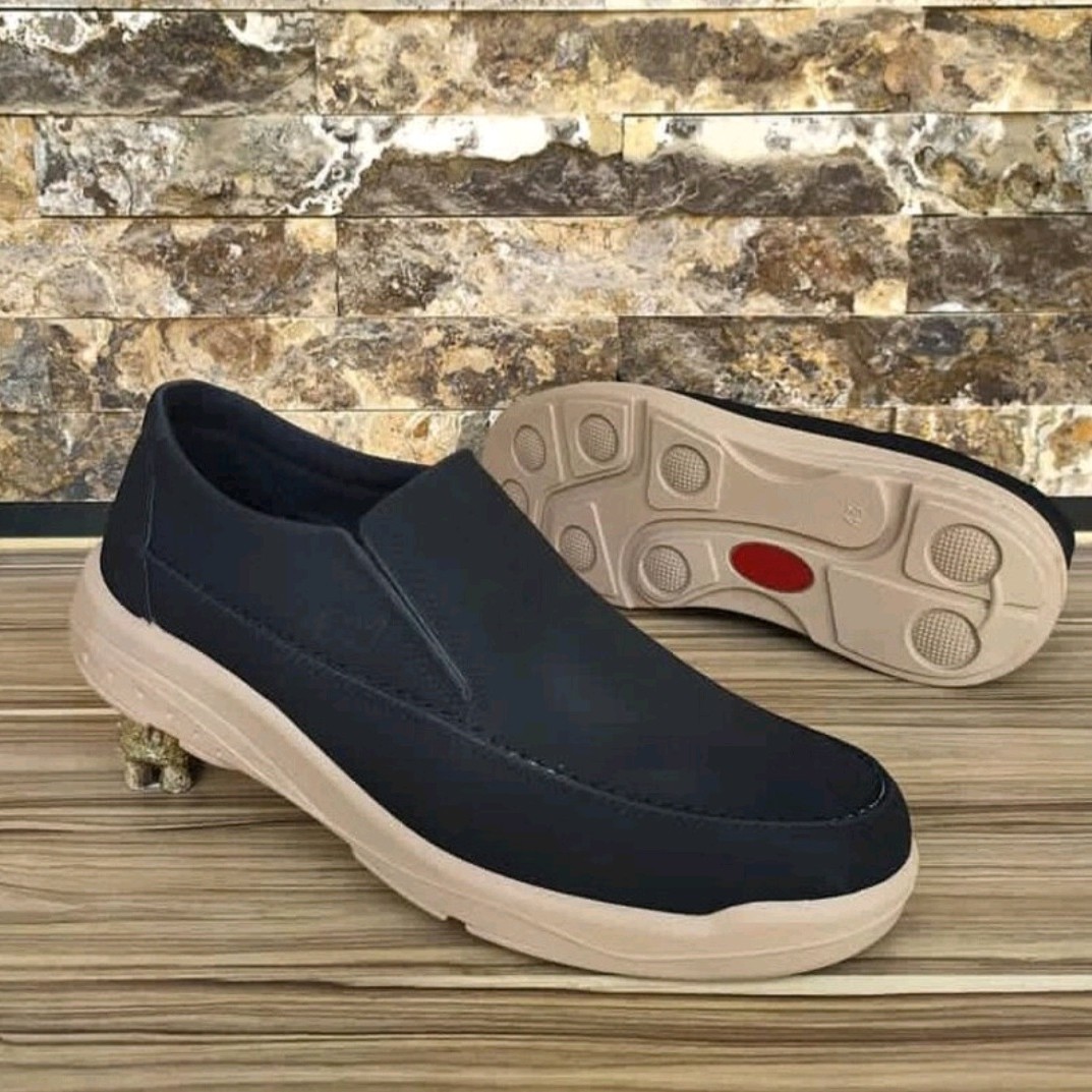 کفش مردانه اسپورت