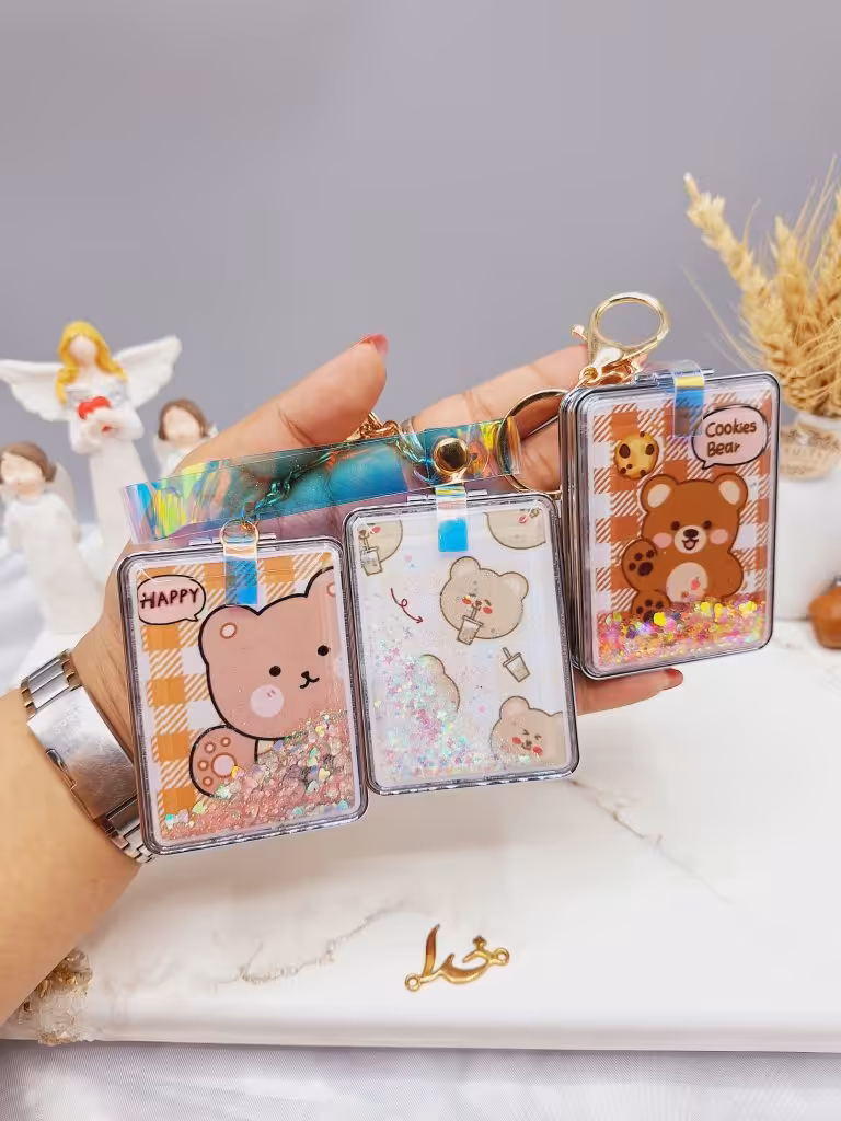 آینه شاین اکلیلی مستطیلی طرح خرس بانمک به همراه آویز قفلی کد 66019