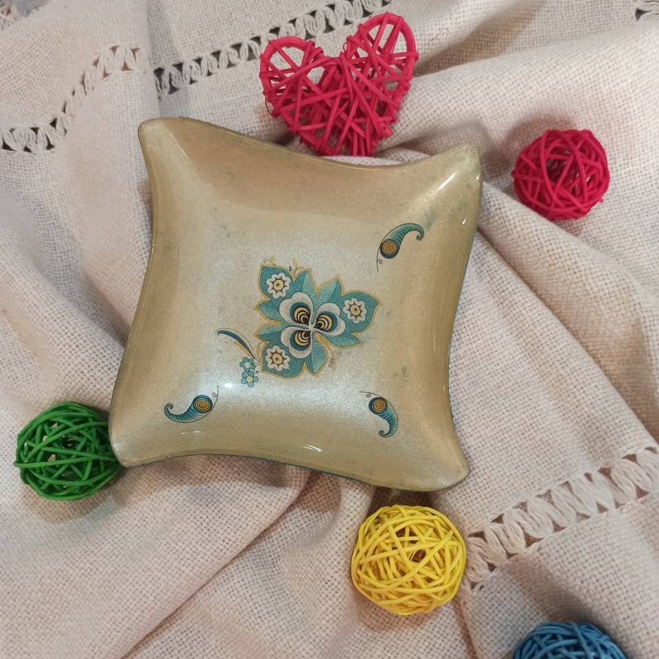 شکلات خوری