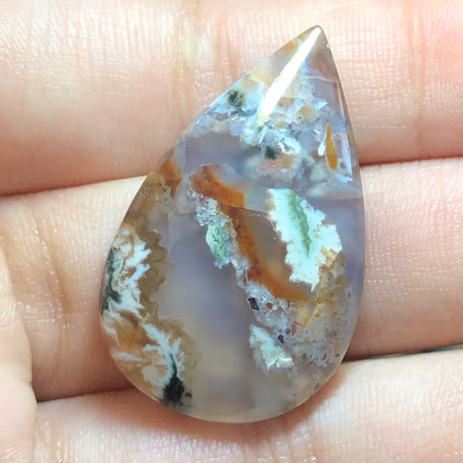 نگین عقیق منظره با طرحی خاص و زیبا با تراش اشکی شکل کد محصول 70