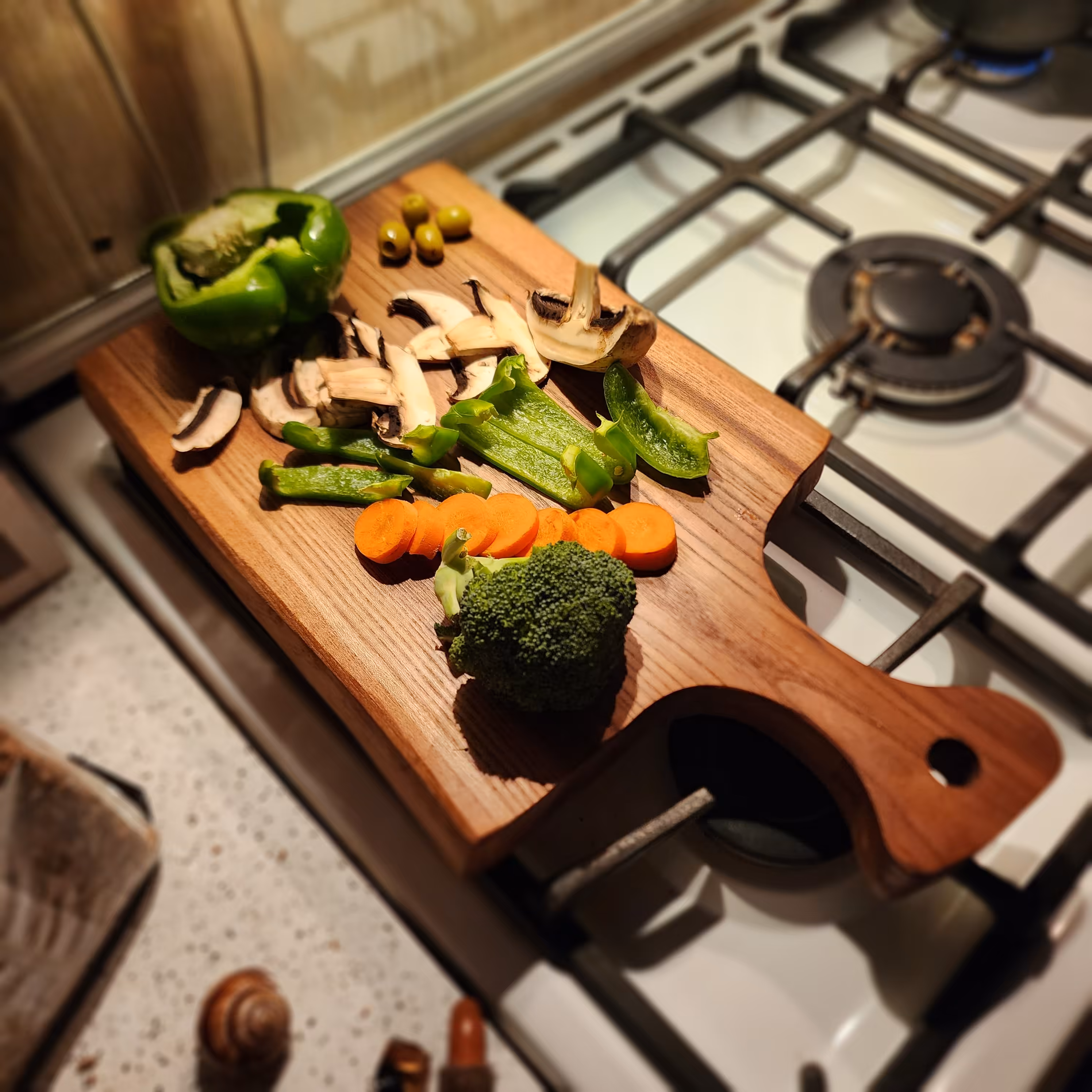 تخته آشپزخانه A4 - چوب نارون