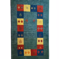 گبه دستباف  یک و نیم متری طرح سبز فیلی حاشیه دار کد 4589