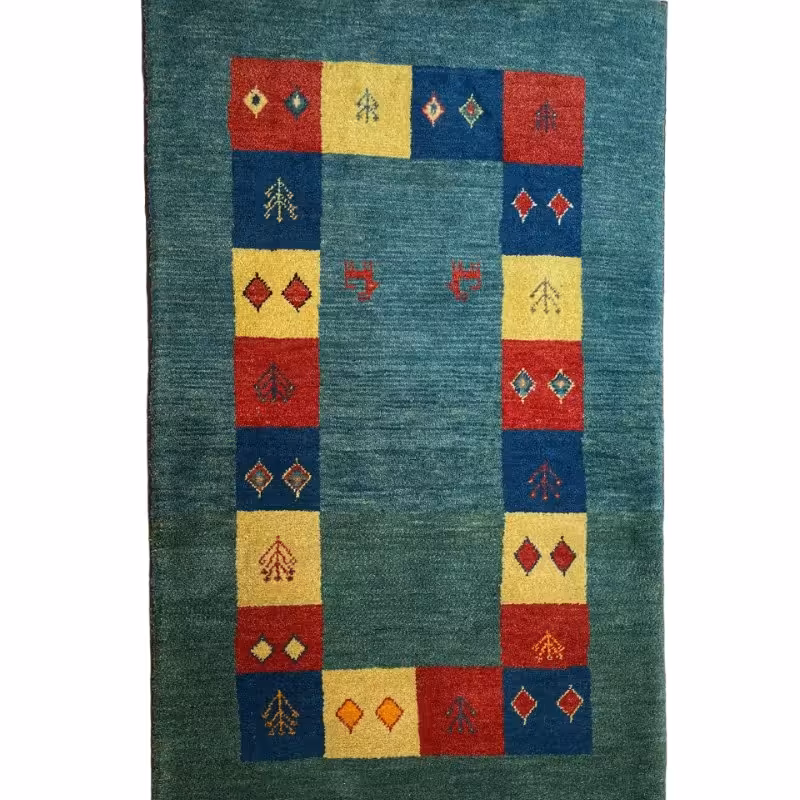 گبه دستباف  یک و نیم متری طرح سبز فیلی حاشیه دار کد 4589